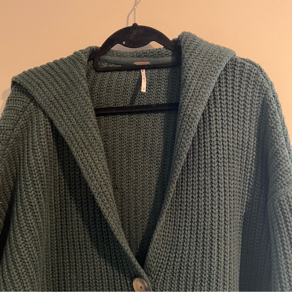 Free People Swim Too Deep Cardi in Deepest Spruce - Picture 7 of 10